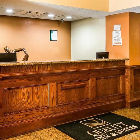 Quality Inn & Suites موسكوجي المظهر الخارجي الصورة